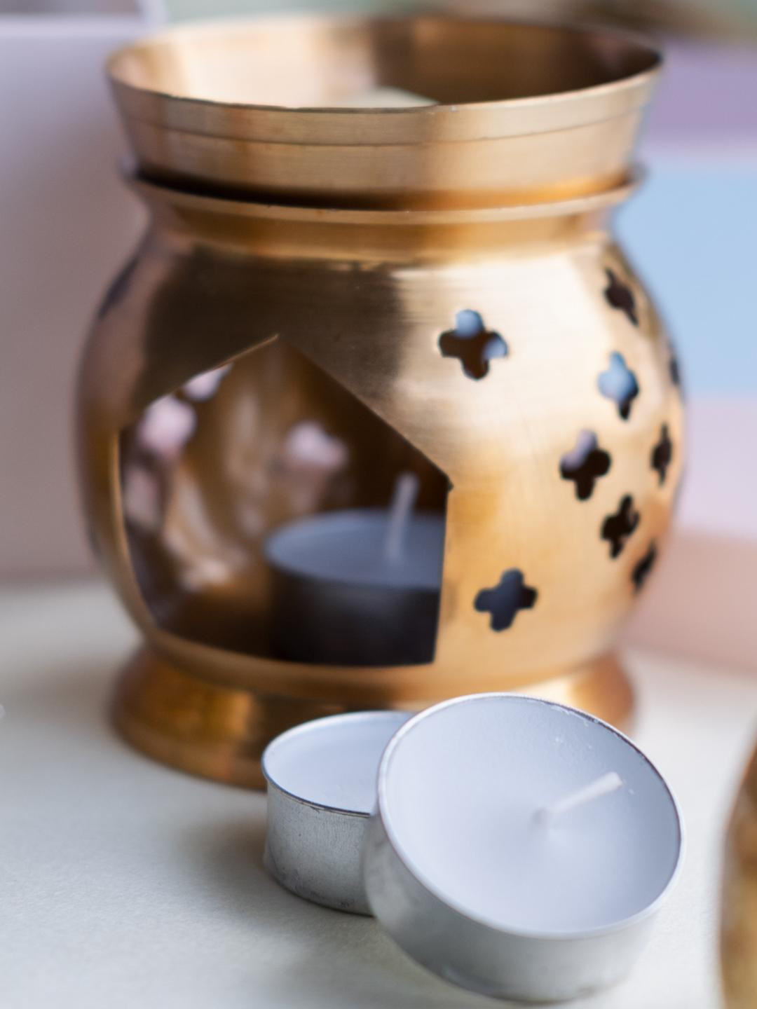 LIGHT JEWELS Brass Metal Diffuser With 17Distinct Beeswax Melts Gift Set 20Pcs Lavender Rosemary, Jasmine Vetiver, Sandalwood, Sage Neroli Tea Light Candles