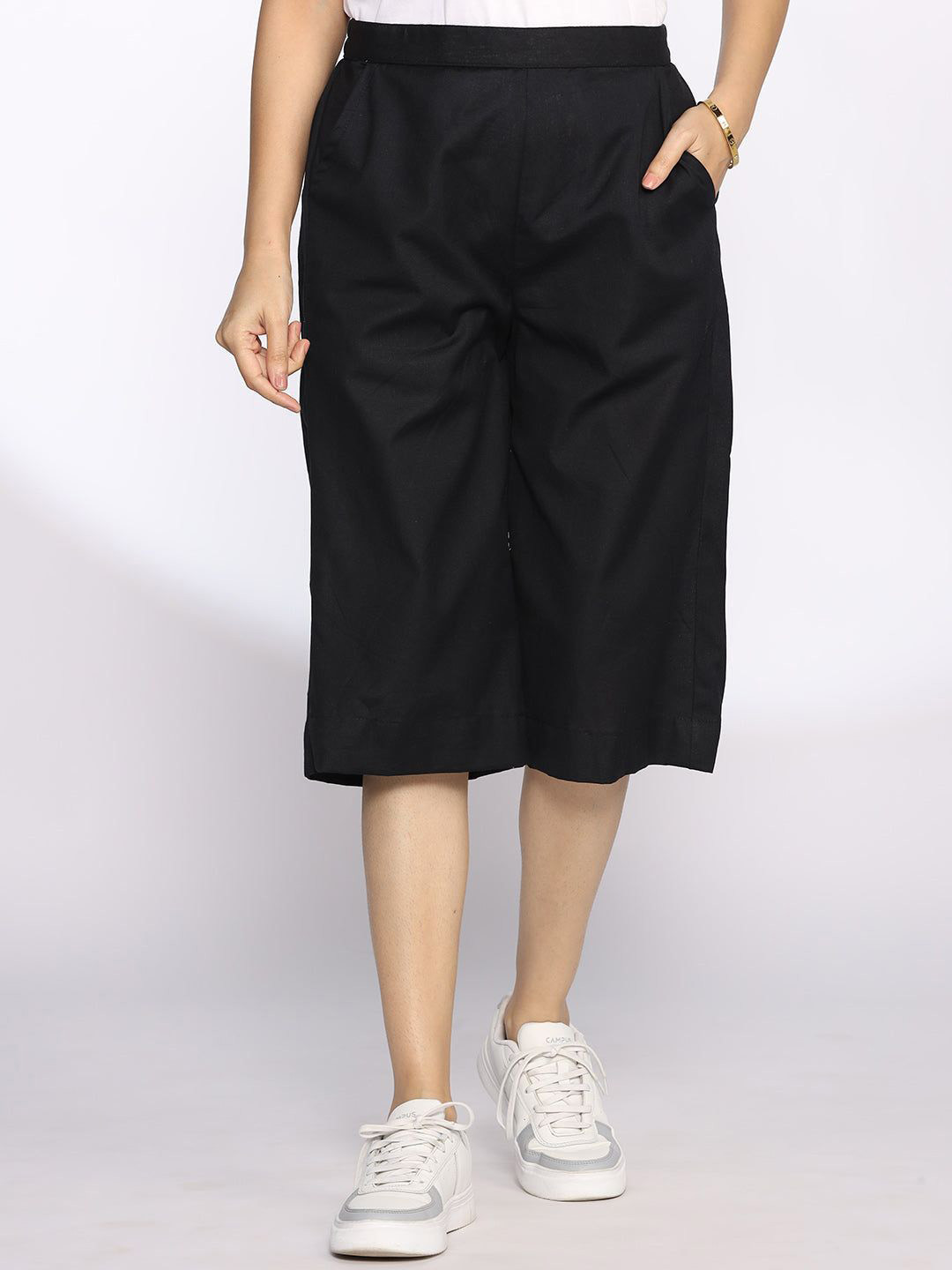 LetsDressUp Women Black Cotton Knee-Length Shorts - XS