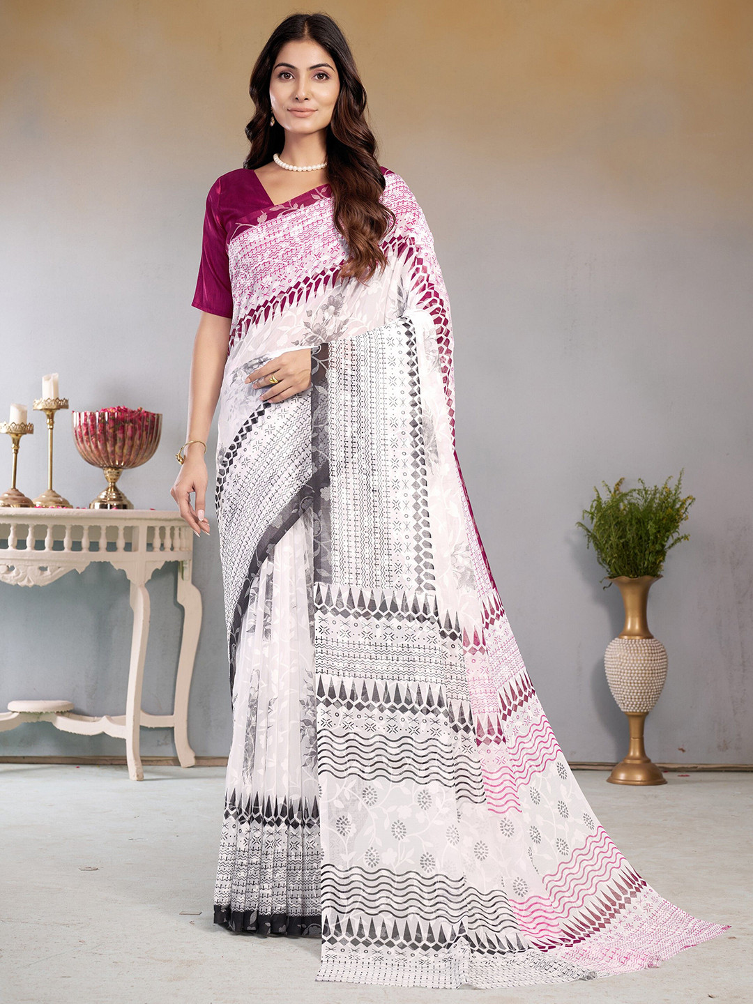 Garden Vareli Floral and Geometrical Printed Brasso Saree with Blouse Piece