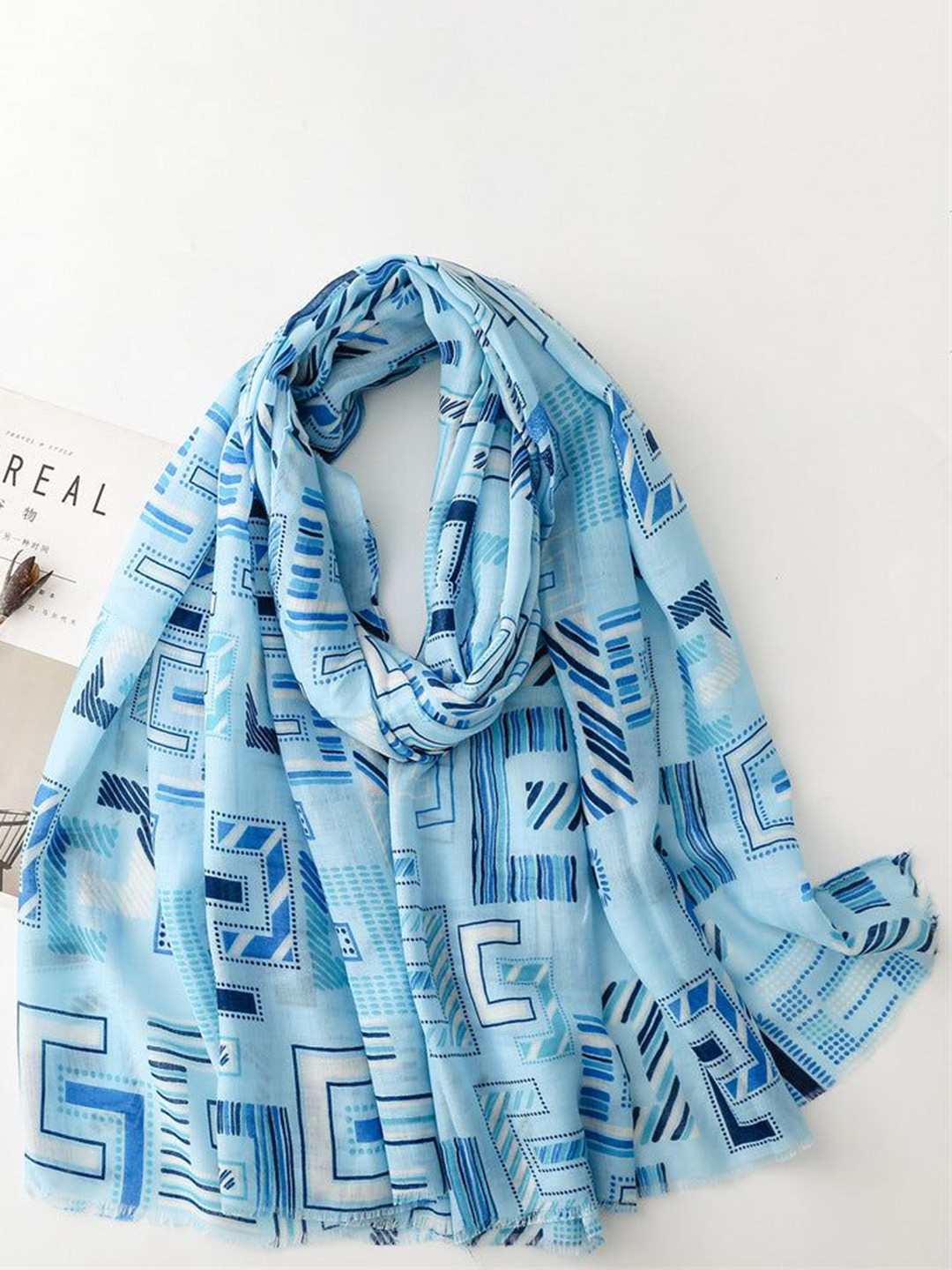 QUECY Women Geometric Printed Stole with Frayed Border