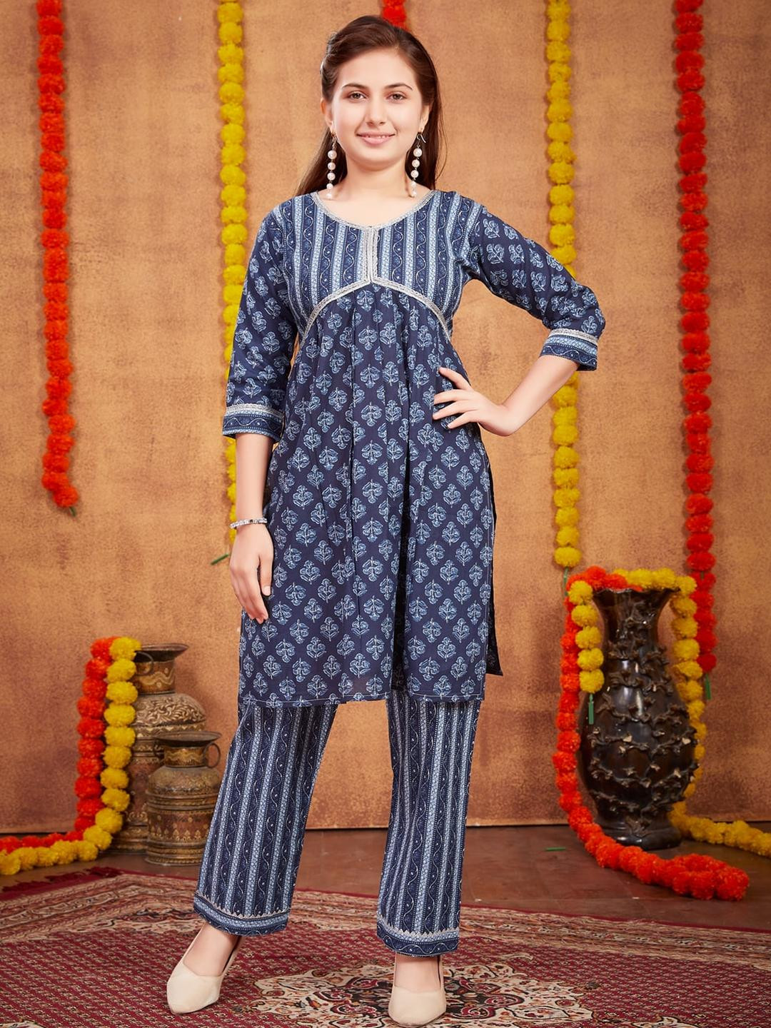 Muhuratam Girls Ethnic Wear Navy Blue Printed Kurta With Pant