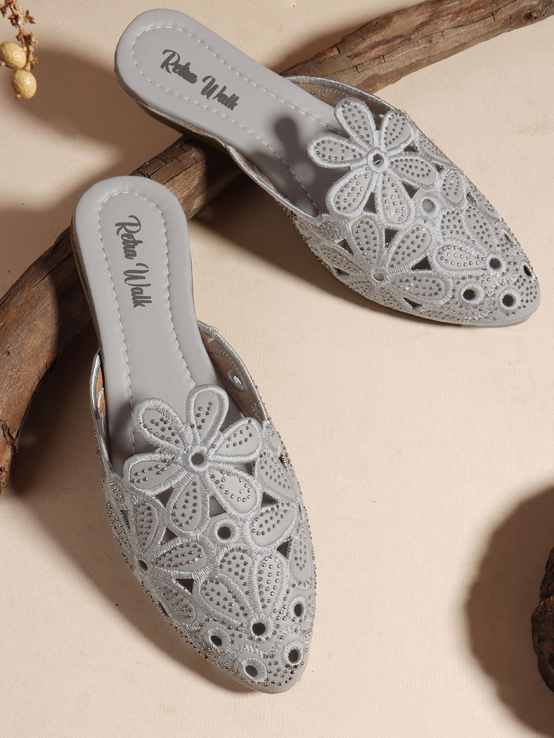 Retro Walk Women Floral Textured Beaded Deatiled Pointed Toe Mules Flats