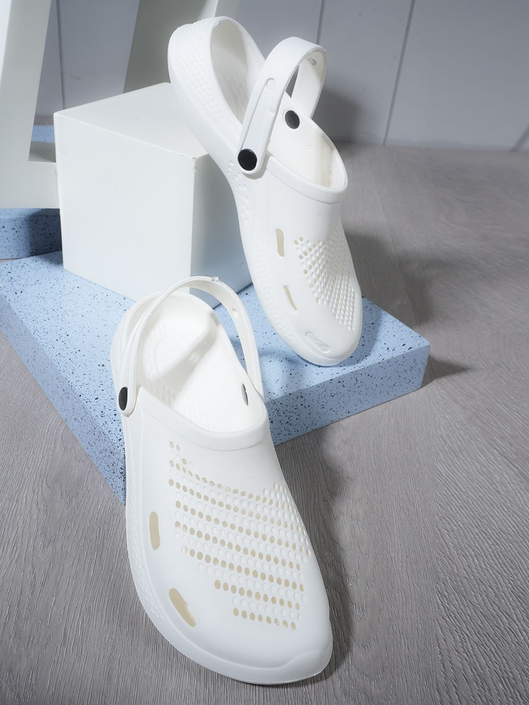 Ziera Men Solid Comfortable Lightweight Rubber Casual Clogs