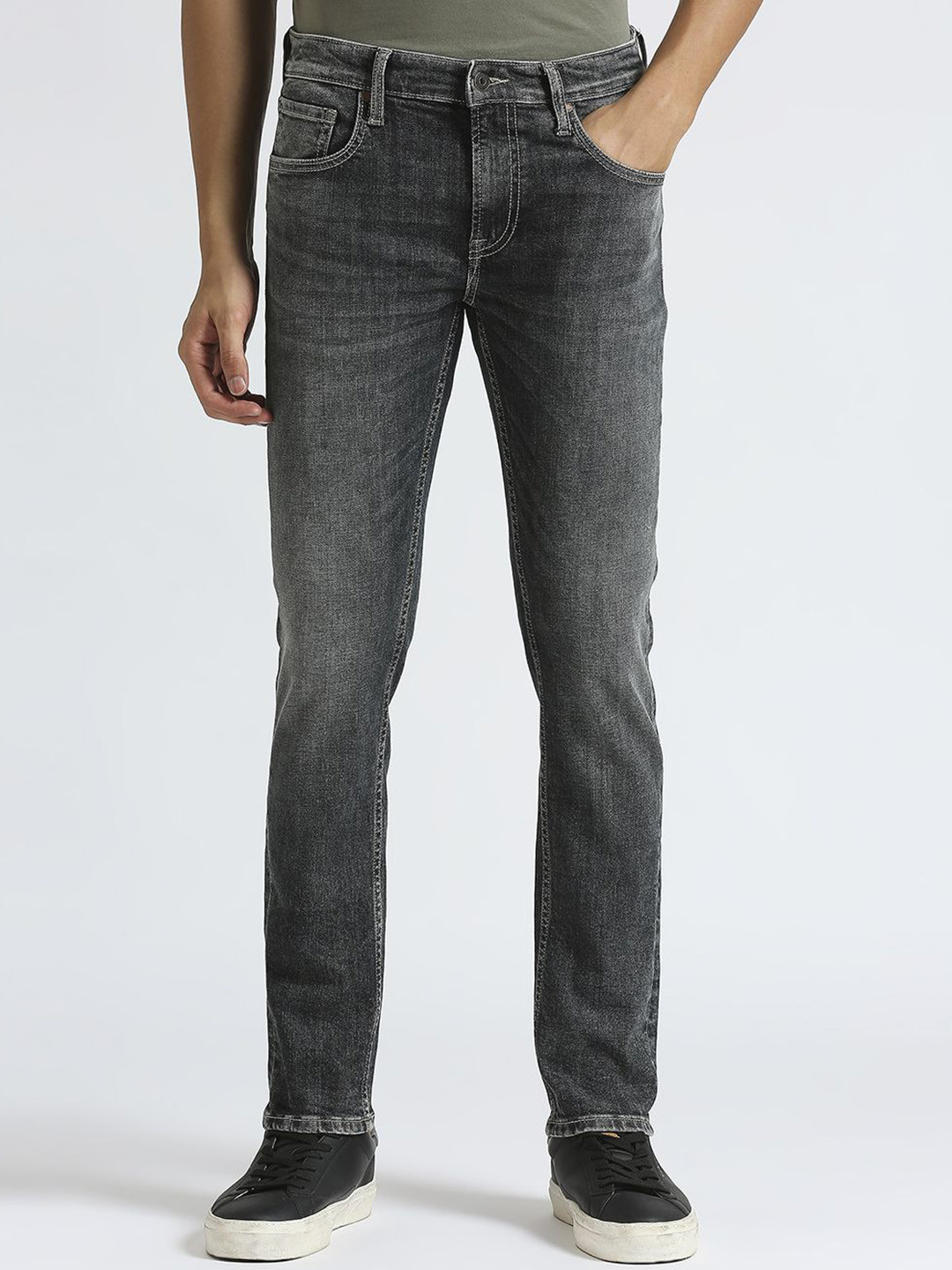 Pepe Jeans Men Slim Fit Low-Rise No Fade Stretchable Jeans