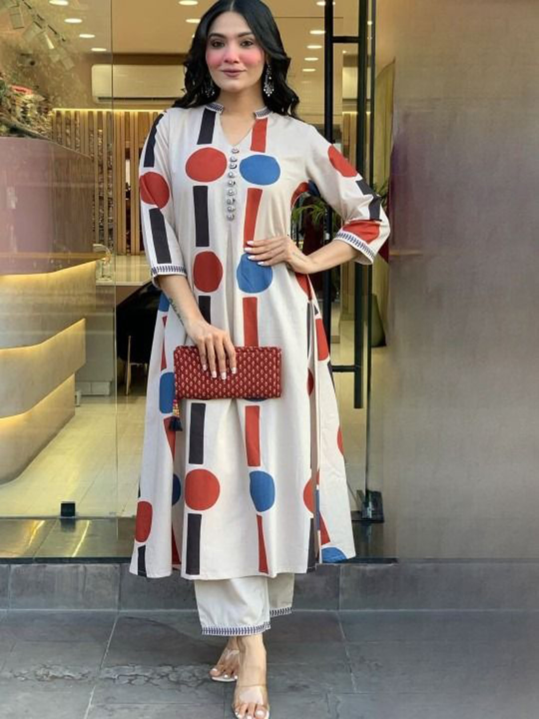 Black Teetar Geometric Printed Mandarin Collar A-Line Kurta With Trousers