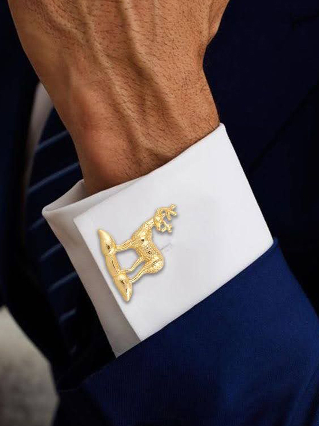 House of Pataudi Men Gold-Plated Textured Detail Cuff Links