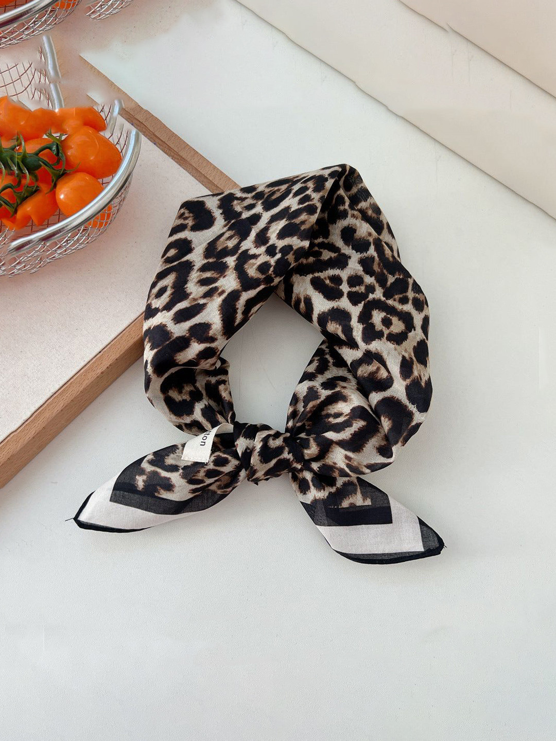 QUECY Women Animal Printed Taping Border Scarf