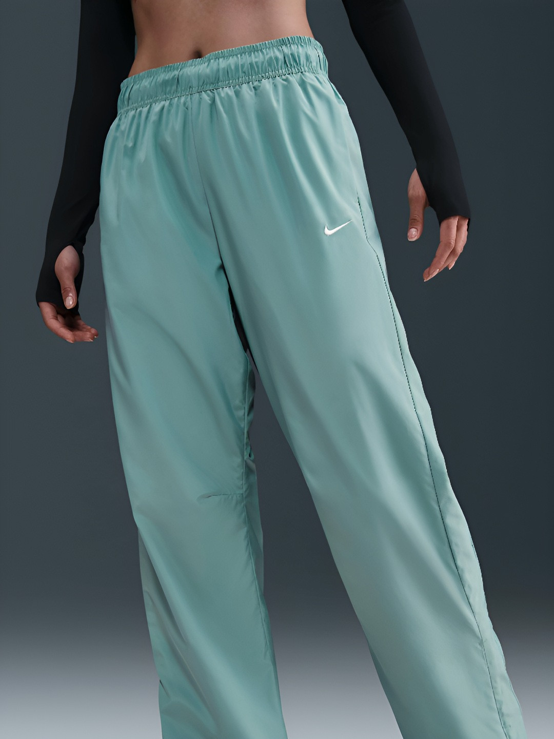 Nike Sportswear Classic Women's Mid-Rise Open-Hem Pants