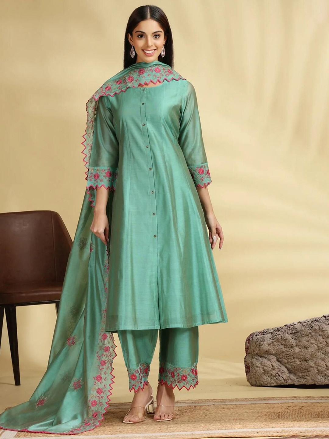 COTTON CULTURE Women Solid Silk Kurta with Trousers & Dupatta
