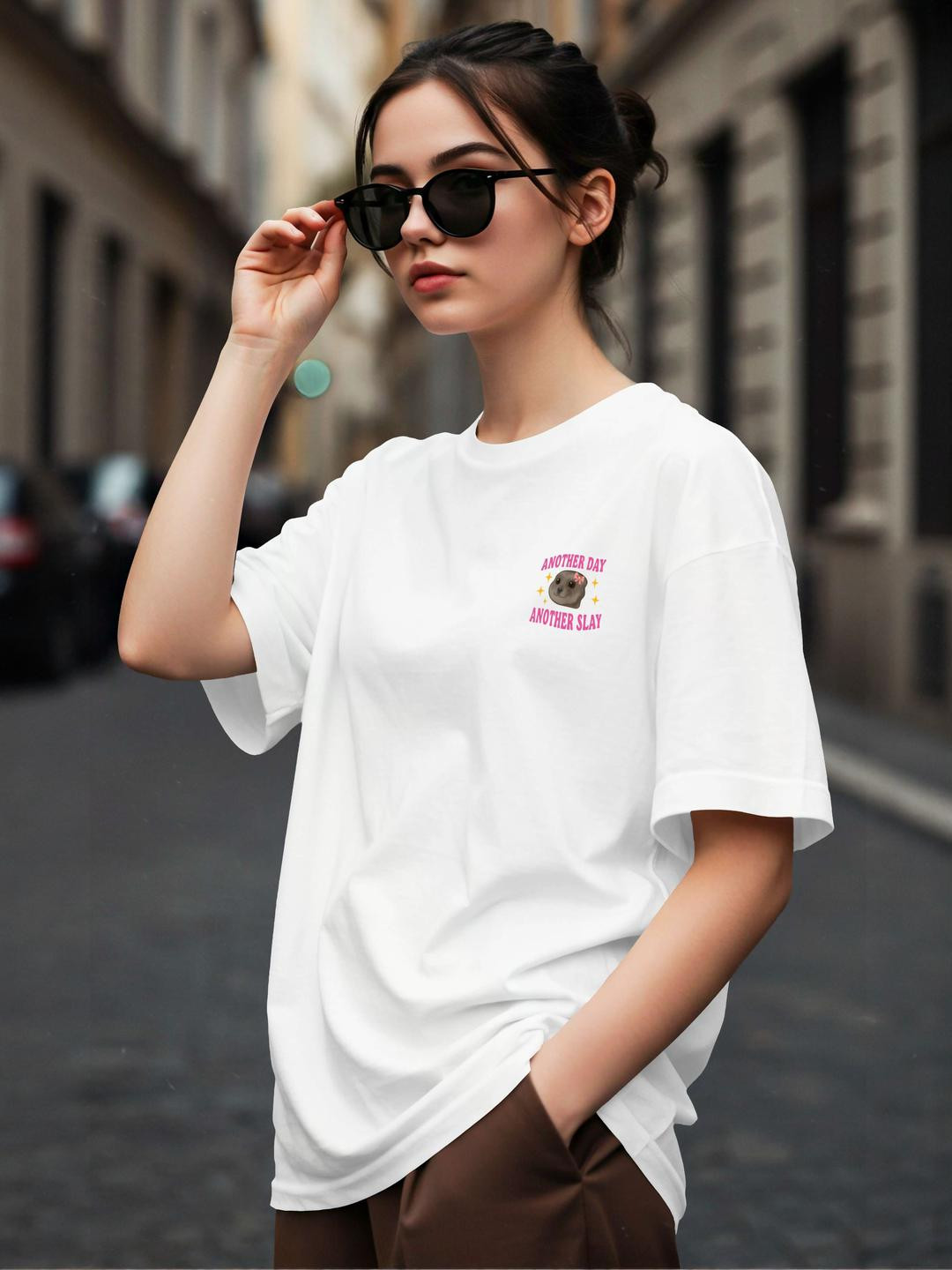 Dagcros Girls White Printed Oversized T-Shirt