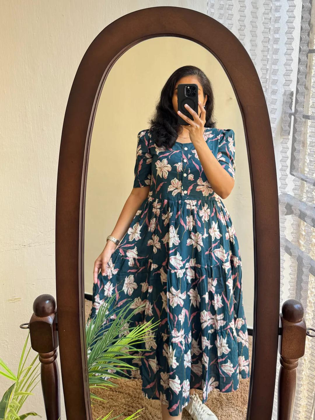 AURIPRX FASHION Women Cotton Kurtas