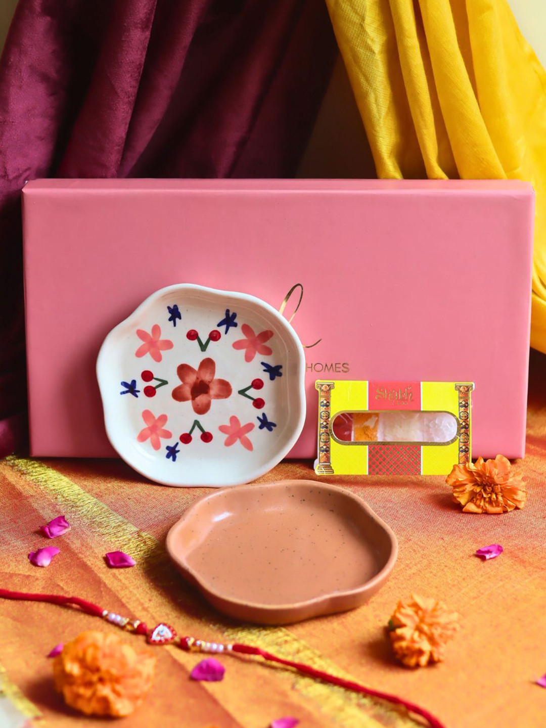 WEAVING HOMES Bloom & Rust White Set Of 2 Dessert Plate With 1 Rakhi & Roli Chawal