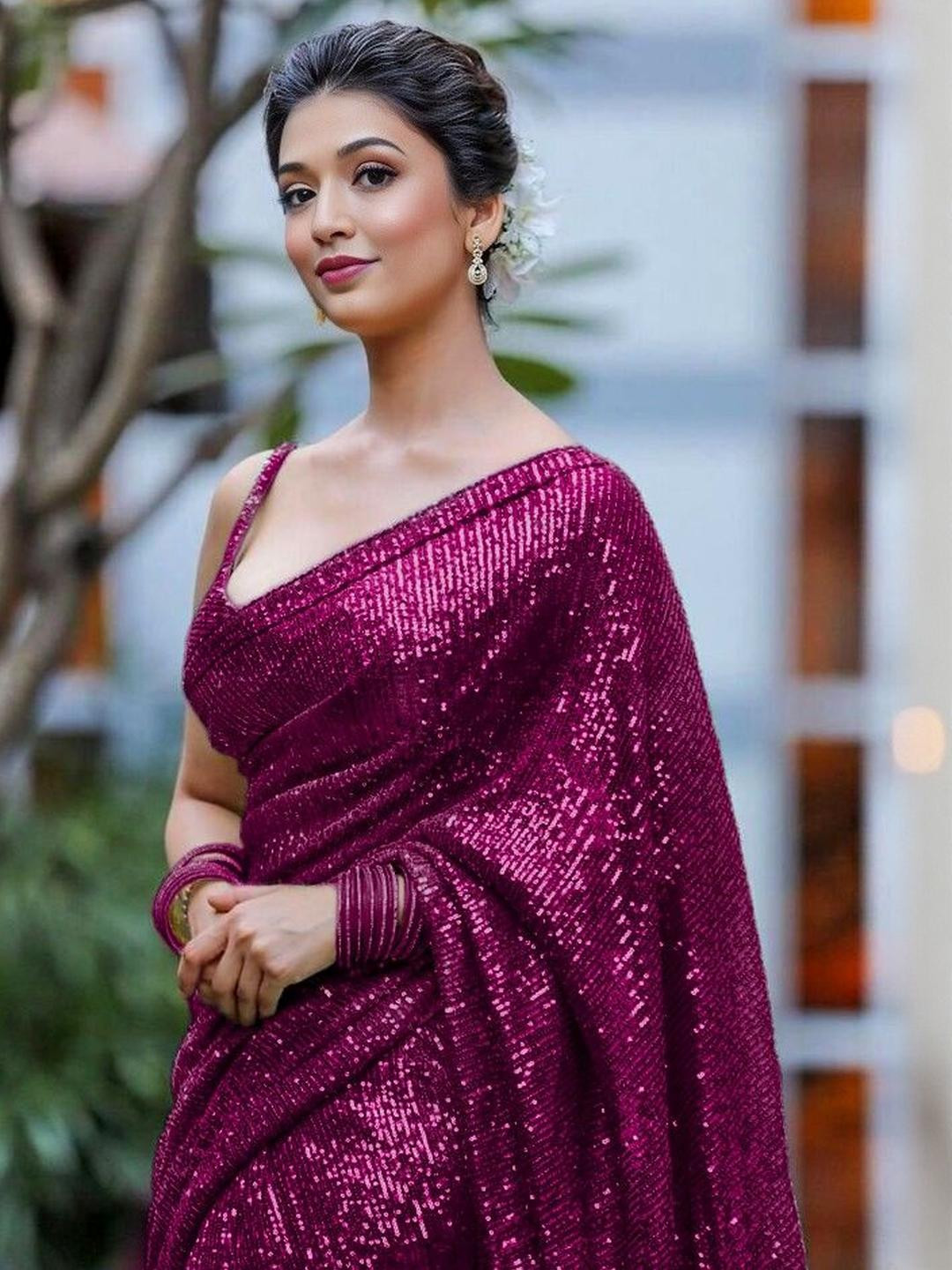 MADHUR HAND WORK ART Embellished Sequinned Pure Georgette Saree