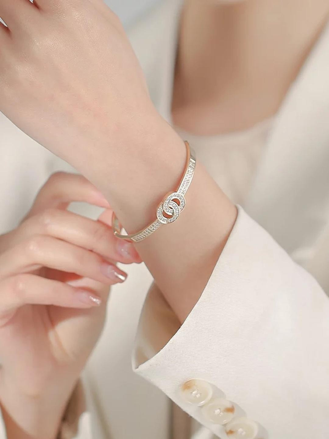 Princess Evening Shine Rosegold Bangle/Bracet For Women