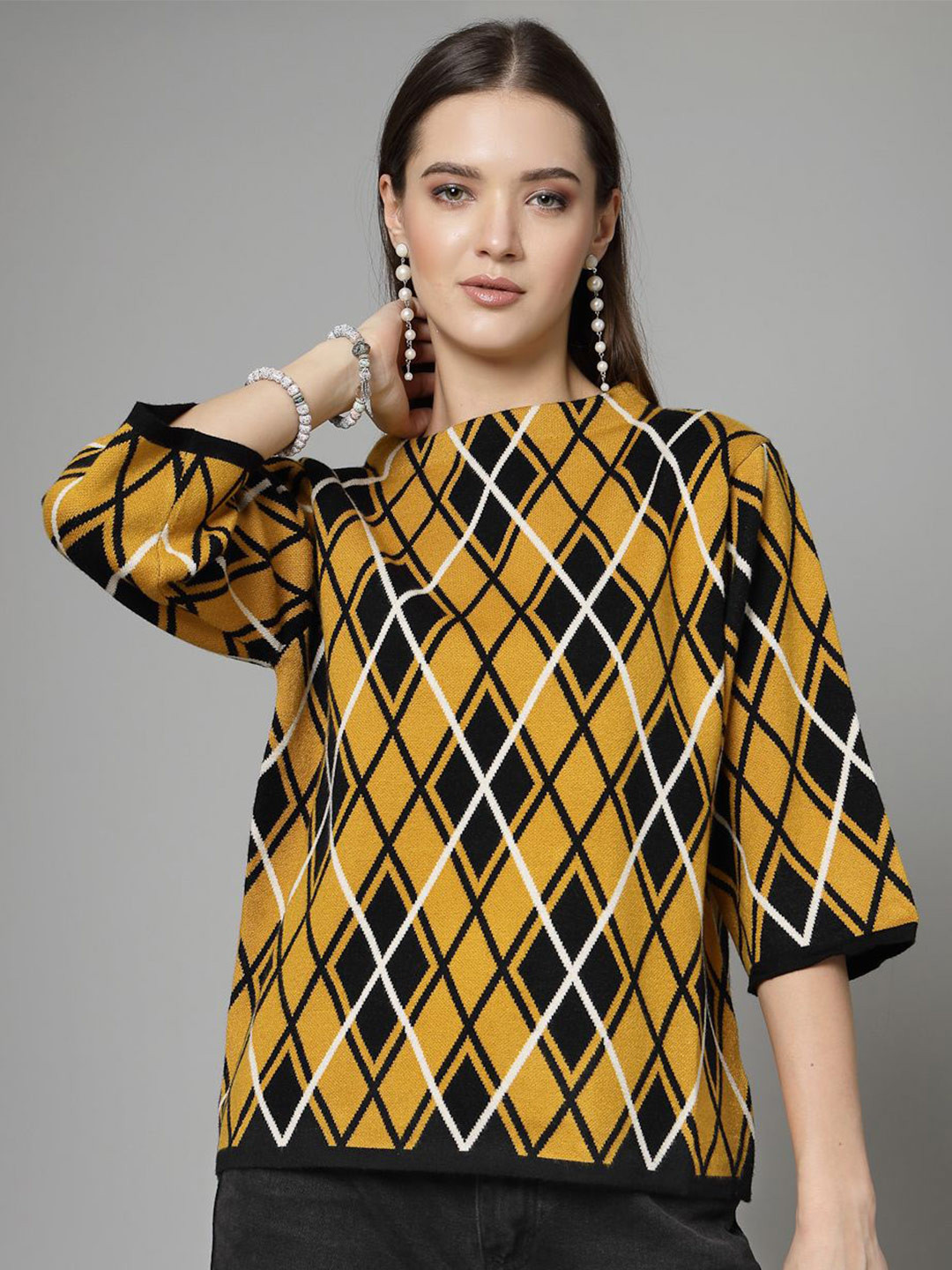 Mafadeny Geometric Knit Top with Round Neck