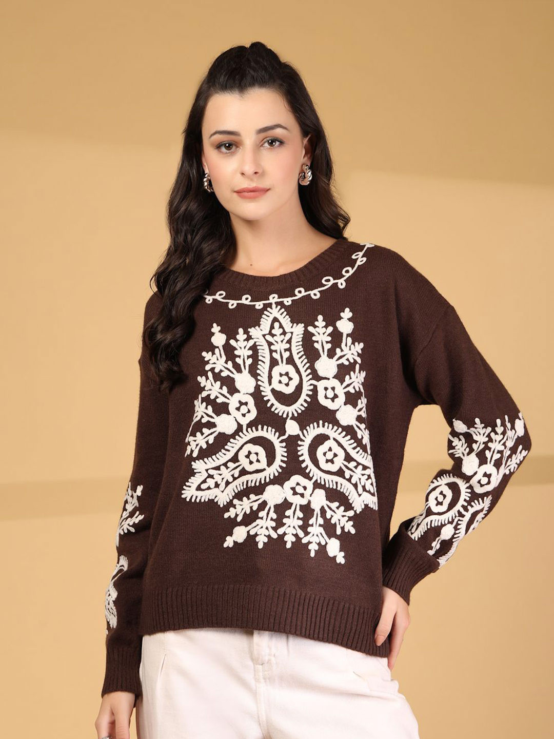 Mafadeny Women's Embroidered Crew Neck Sweater