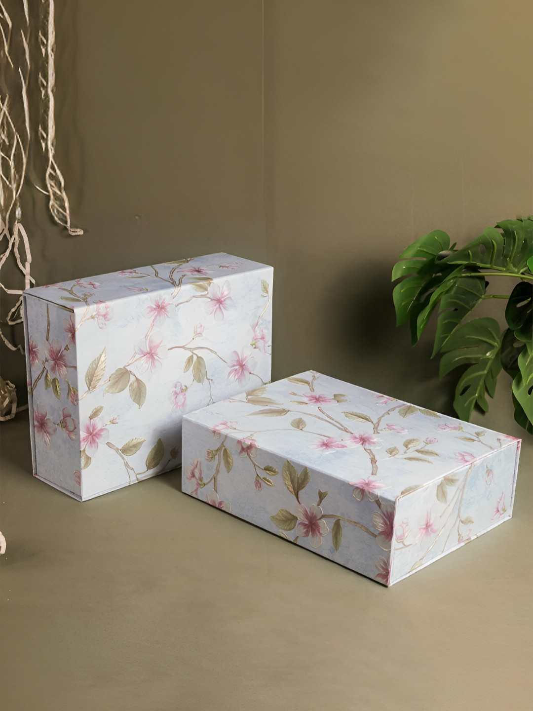 Art Street 2-Pcs Blue & Green Floral Printed Foldable Gift Hamper box