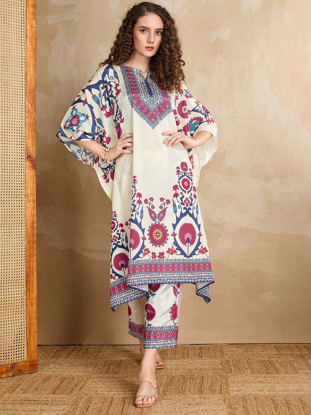 LABEL AARNA Women Rangwave Printed V-Neck Silk Crepe Co-ord Set