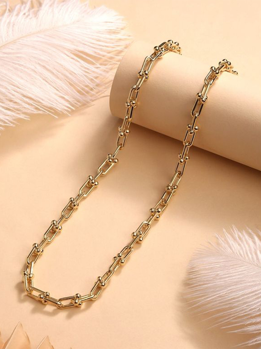 Cierra 18 KT Gold-Plated U Shape Minimal Necklace