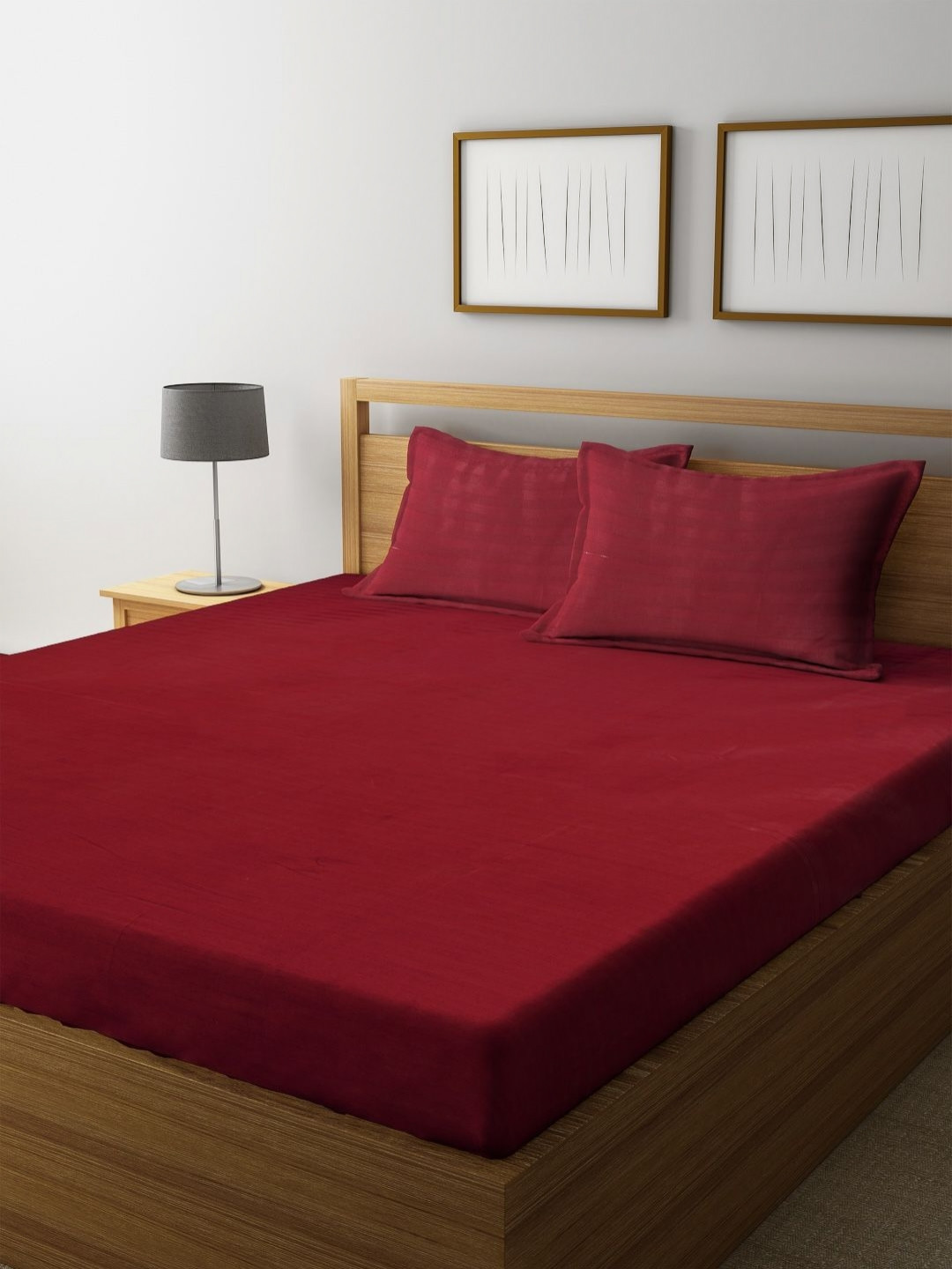 Myntra Elegant Homes Maroon 300 TC King Bedsheet with 2 Pillow Covers