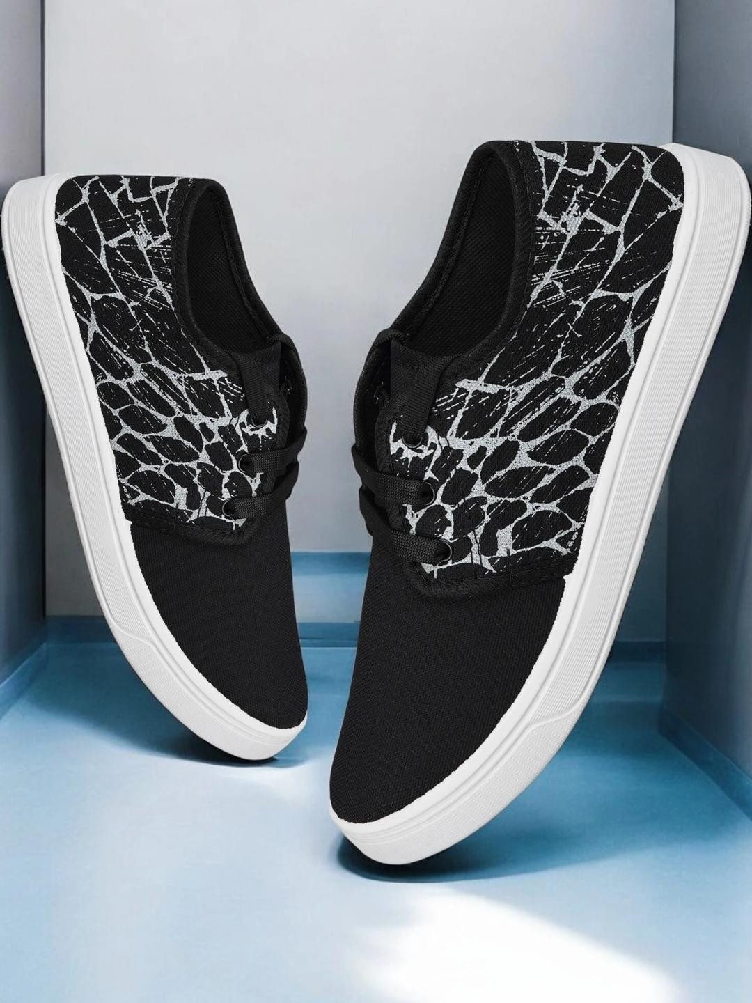 Free Kicks Men Black Canvas Marking Running Sports Shoes