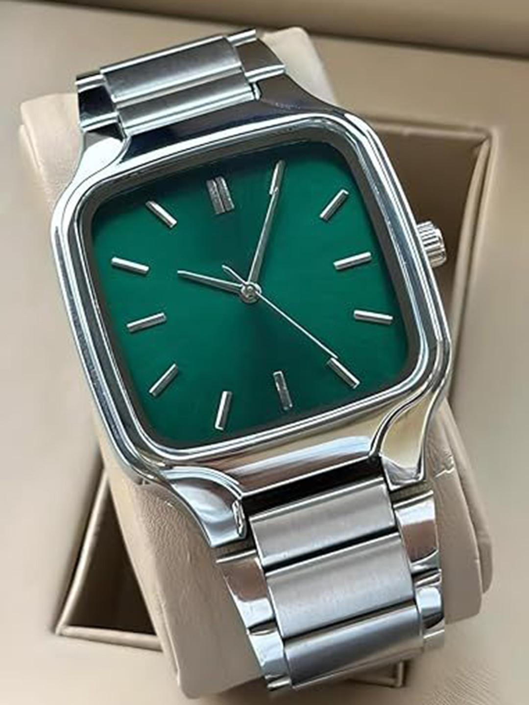 JUST LIKE Men Stainless Steel Bracelet Style Straps Analogue Watch crom Squre redu Green