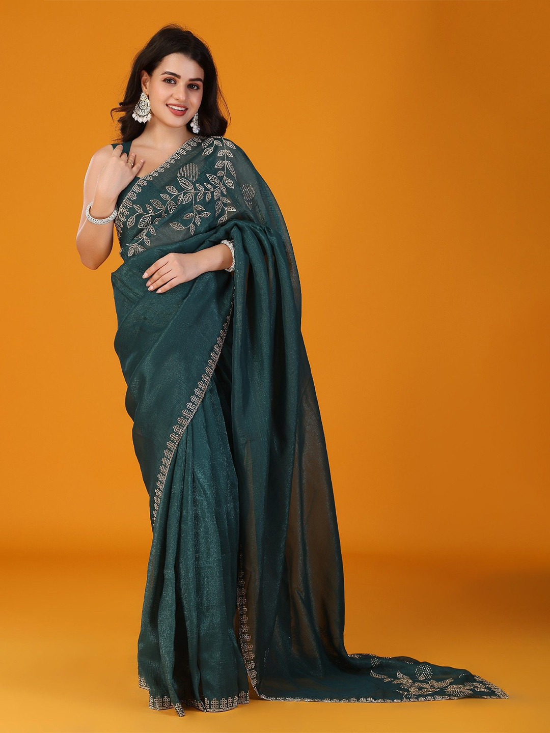 KIYAA FASHION Floral Embroidered Saree With Unstitched Blouse