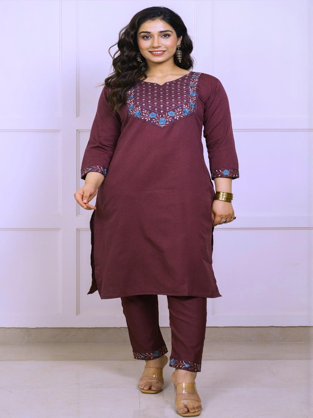 Auzanoor Collection Women Maroon Cotton Kurtas
