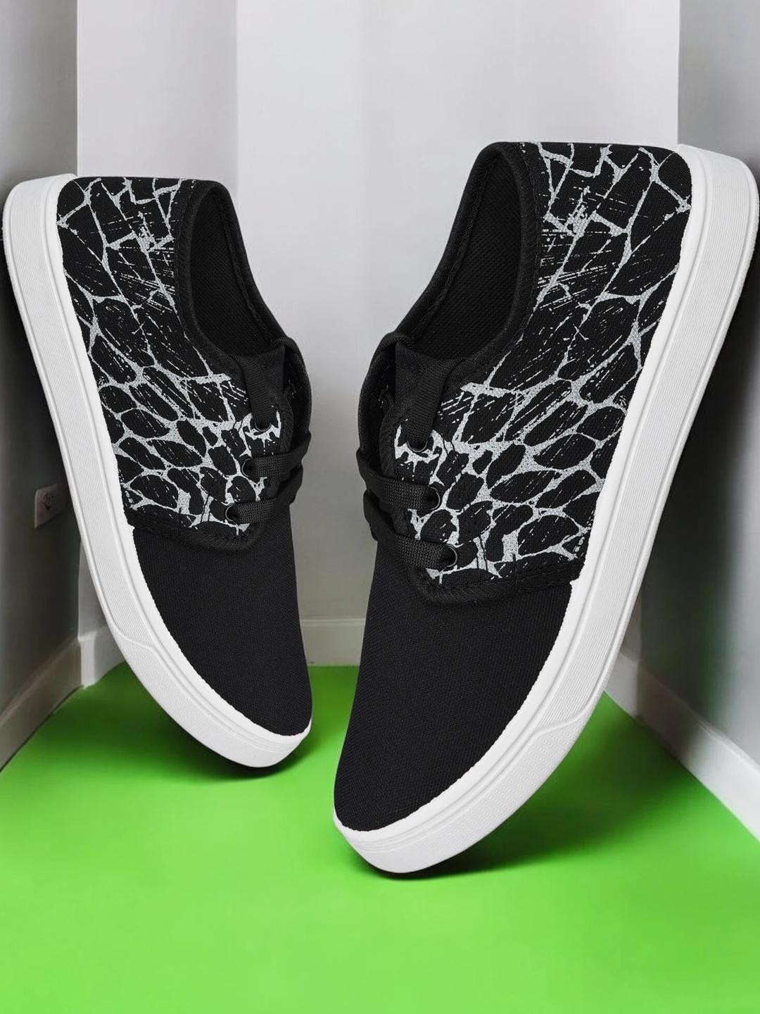 Free Kicks Men Black Canvas Marking Running Sports Shoes