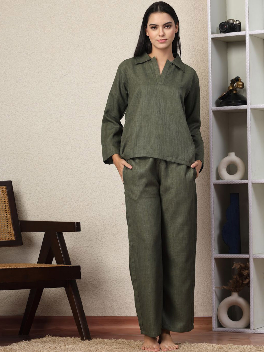 NEUDIS Women Lapel Collar Top & Pyjamas Night Suits Sets