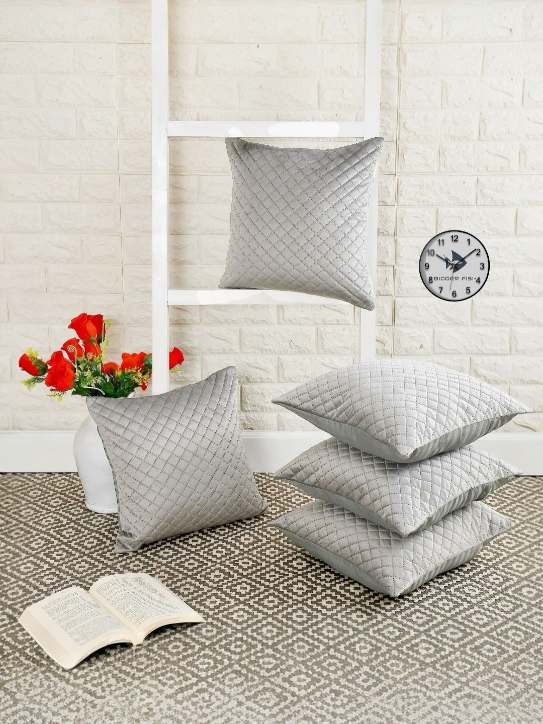 BIGGER FISH Silver-Toned 5 Pieces Self Design Velvet Square Cushion Covers