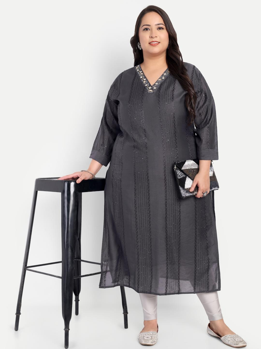 4u Fashion Women Grey Chanderi Silk Kurtas