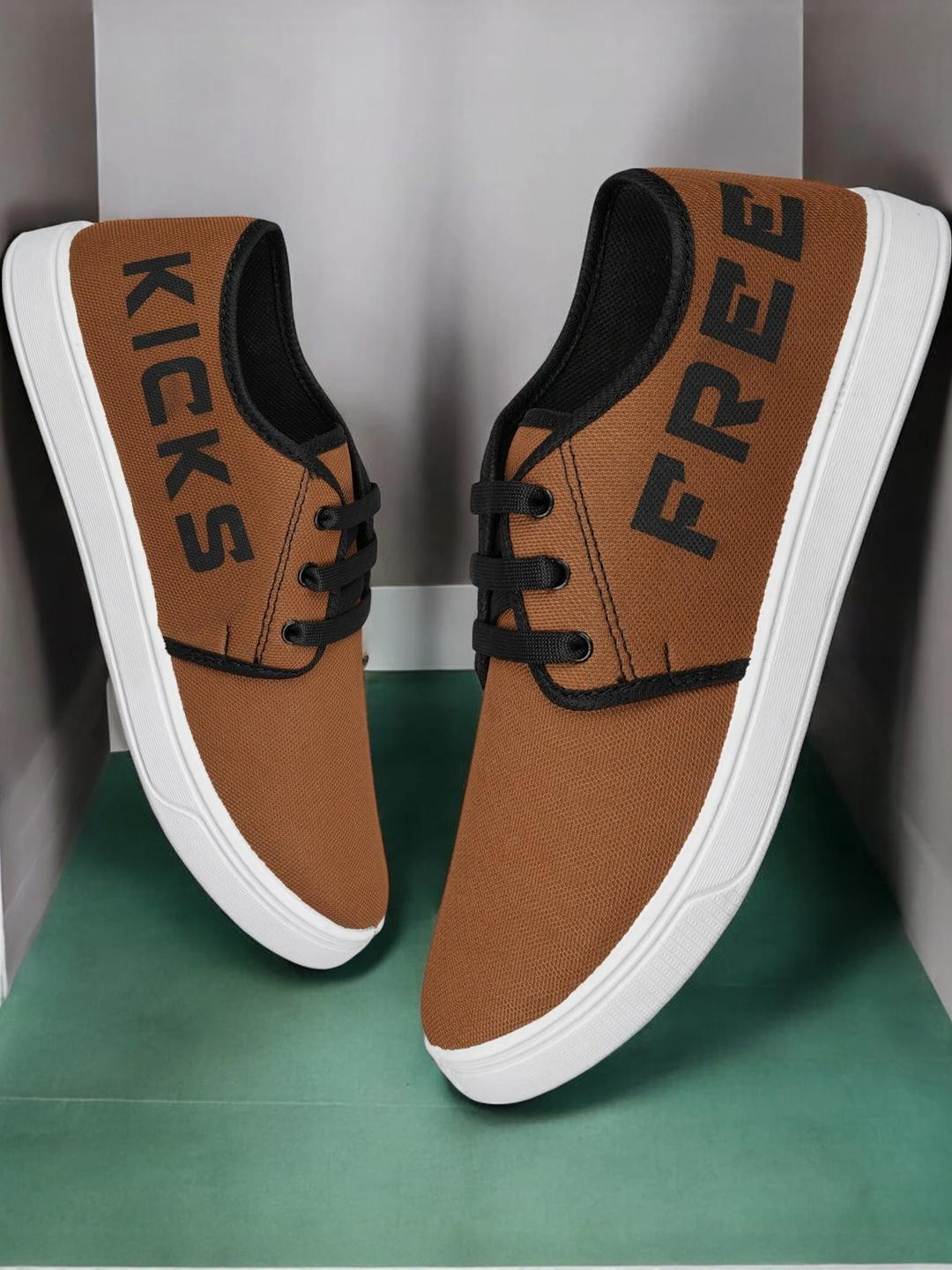 Free Kicks Men Tan Canvas Marking Running Sports Shoes