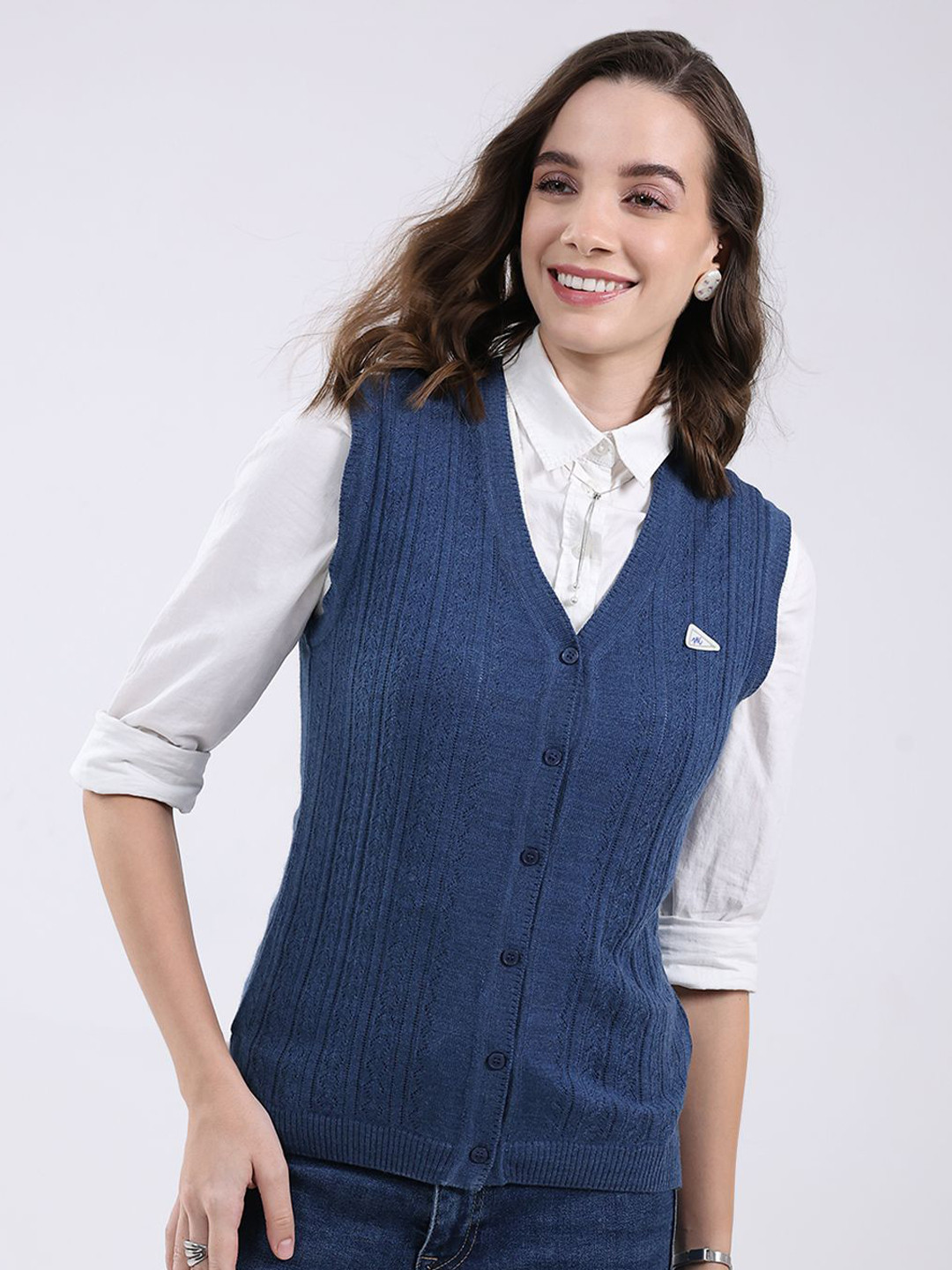 Monte Carlo Women V Neck Sleeveless  Cable Knit Cardigan