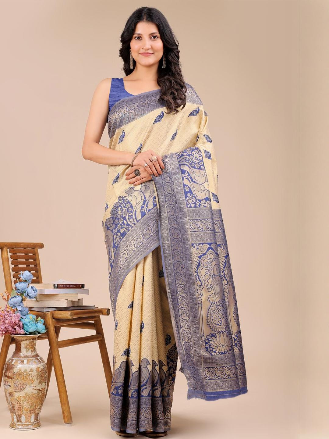 DIVASTRI Soft Banarasi Silk Saree Zari Weaving And Contrast Blouse Piece