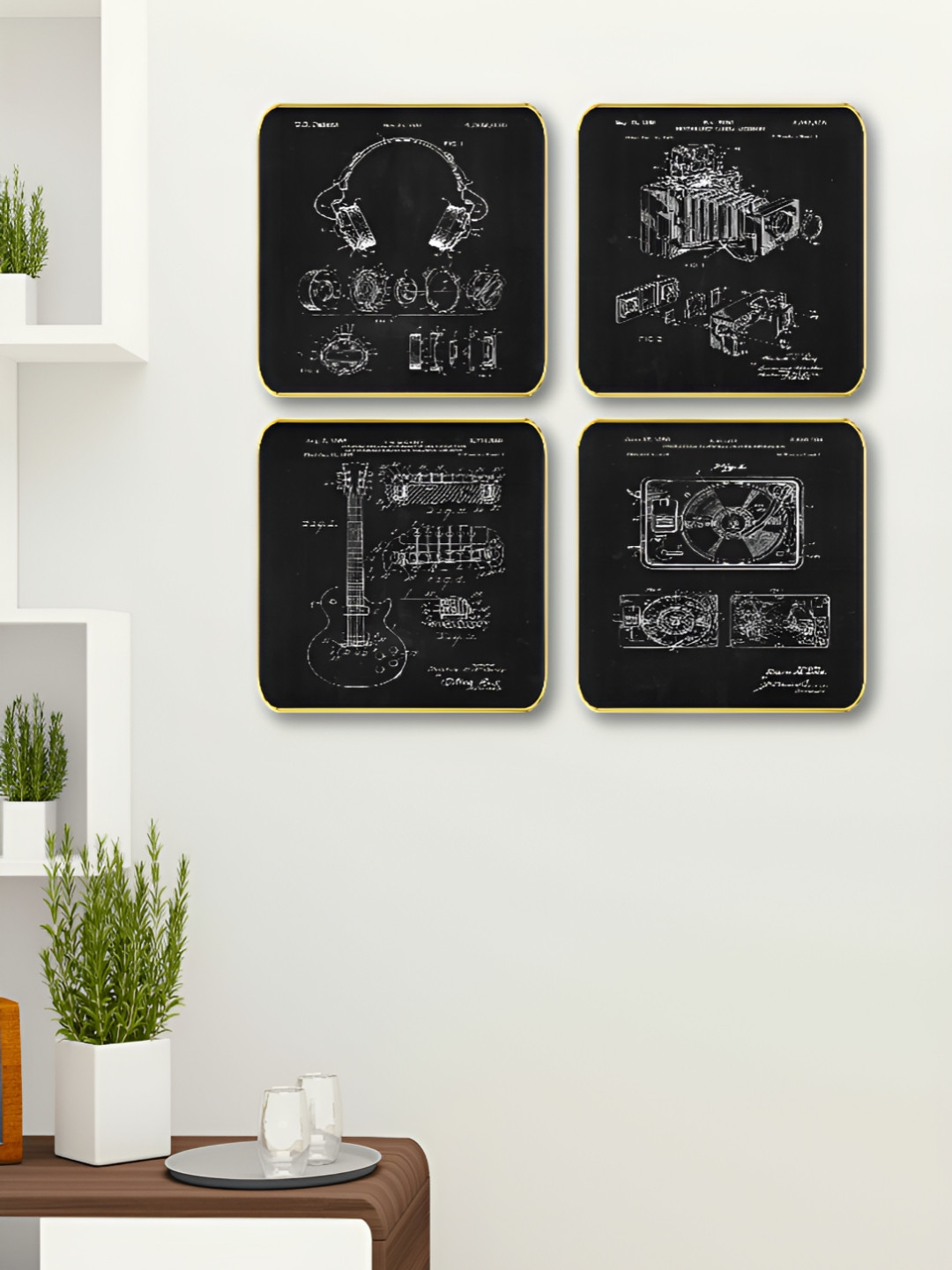 Livin'luxe Black & White 4 Pieces Vintage Patent Design Wall Arts