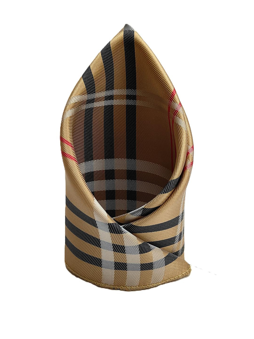 VOICI Checkered Pocket Square