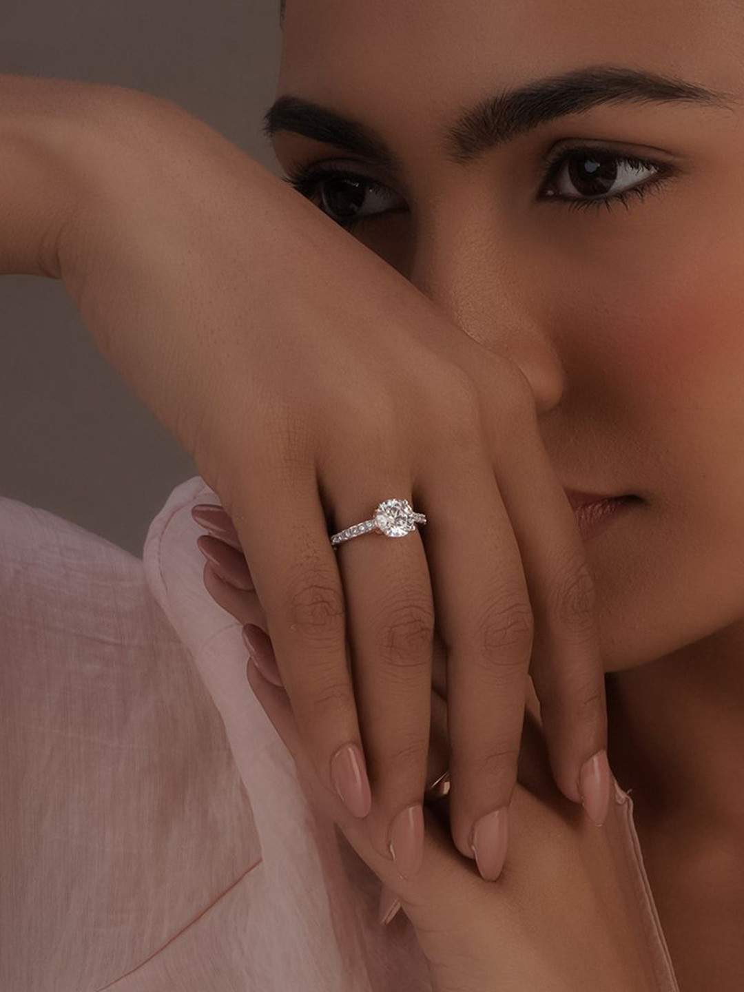 Whitehathi 925 Pure Sterling Silver Emerald Zicron Diamond Statement Ring