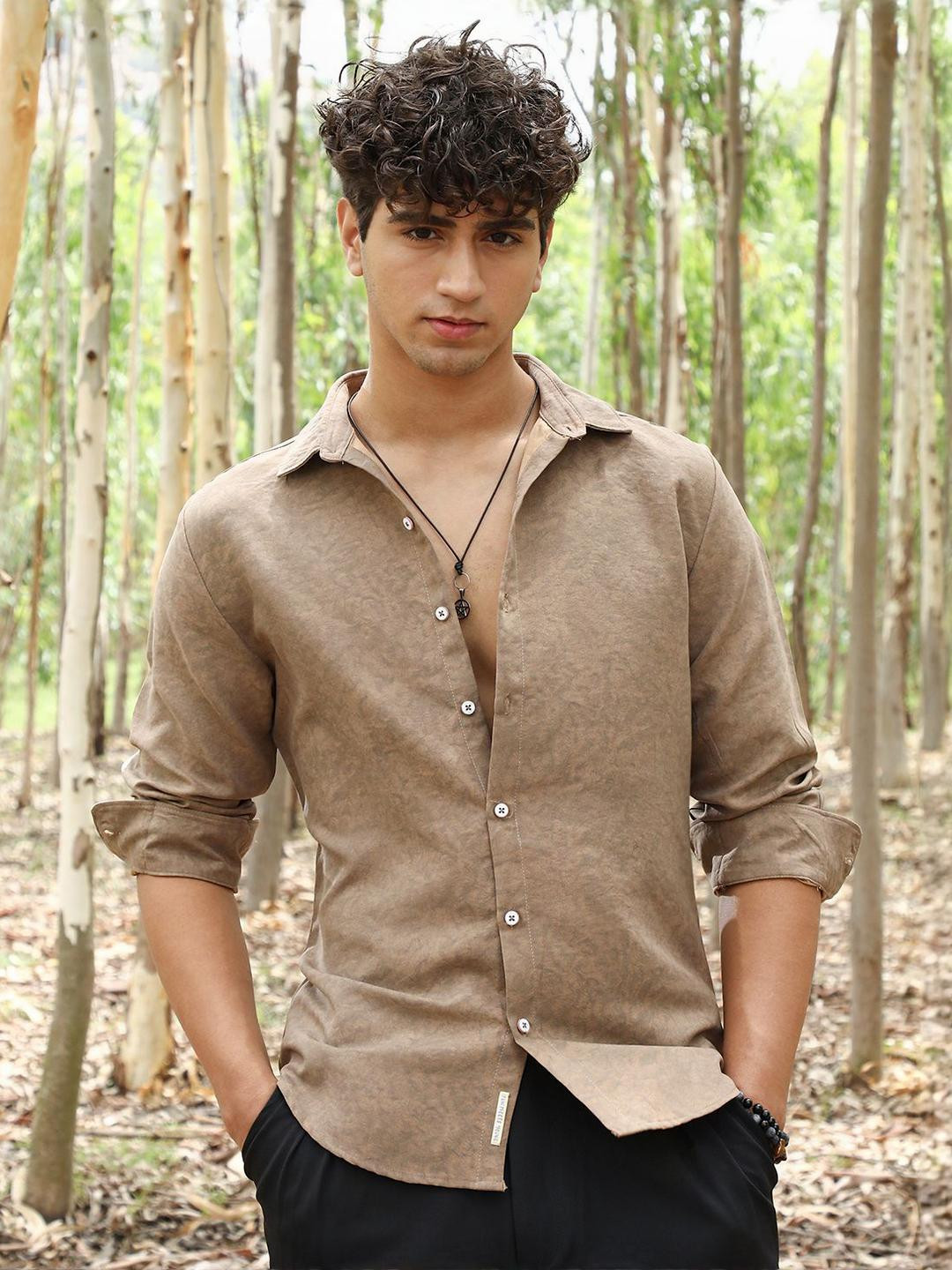 Campus Sutra Roll-Up Sleeves Cotton Shirt