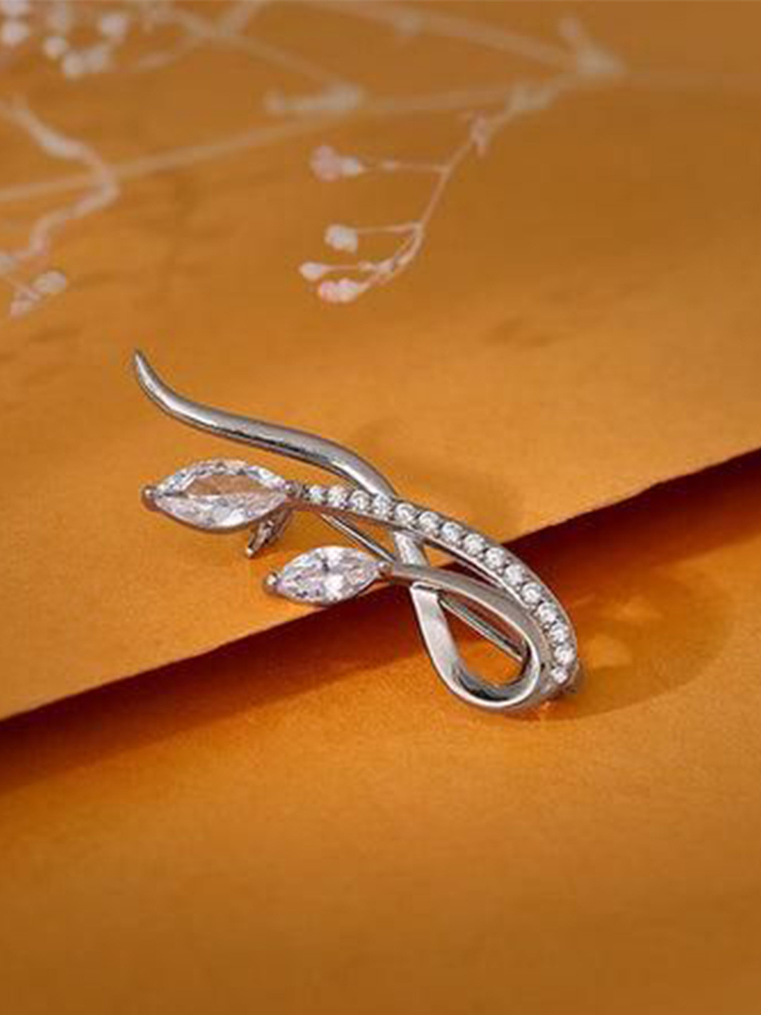 GIVA Men 925 Silver Zircon Studded Curvy Leaf Brooch