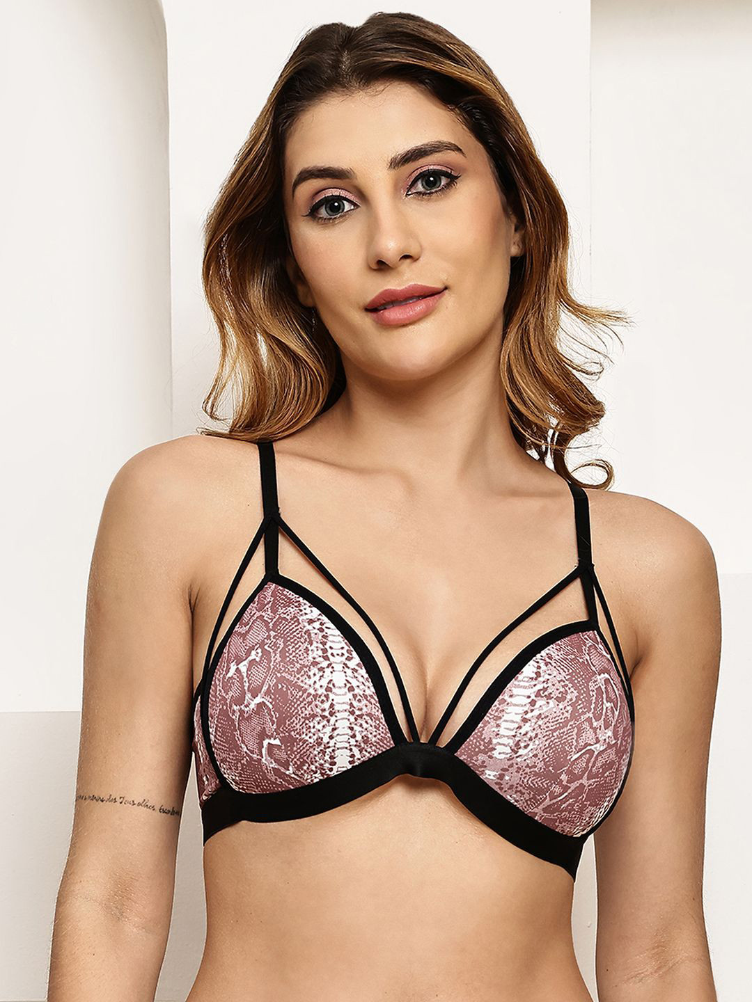 Quttos Women Self Design Half Coverage Lightly Padded Non-Wired Cage Bra
