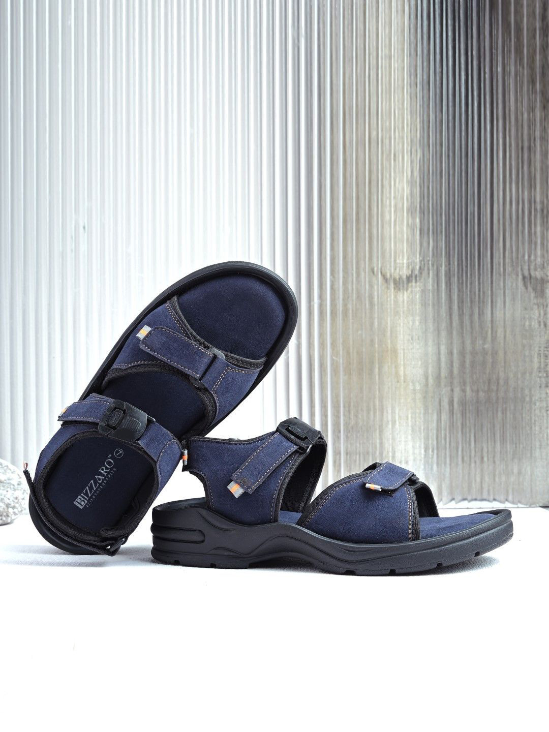 BIZZARO Men Leather Comfort Sandals