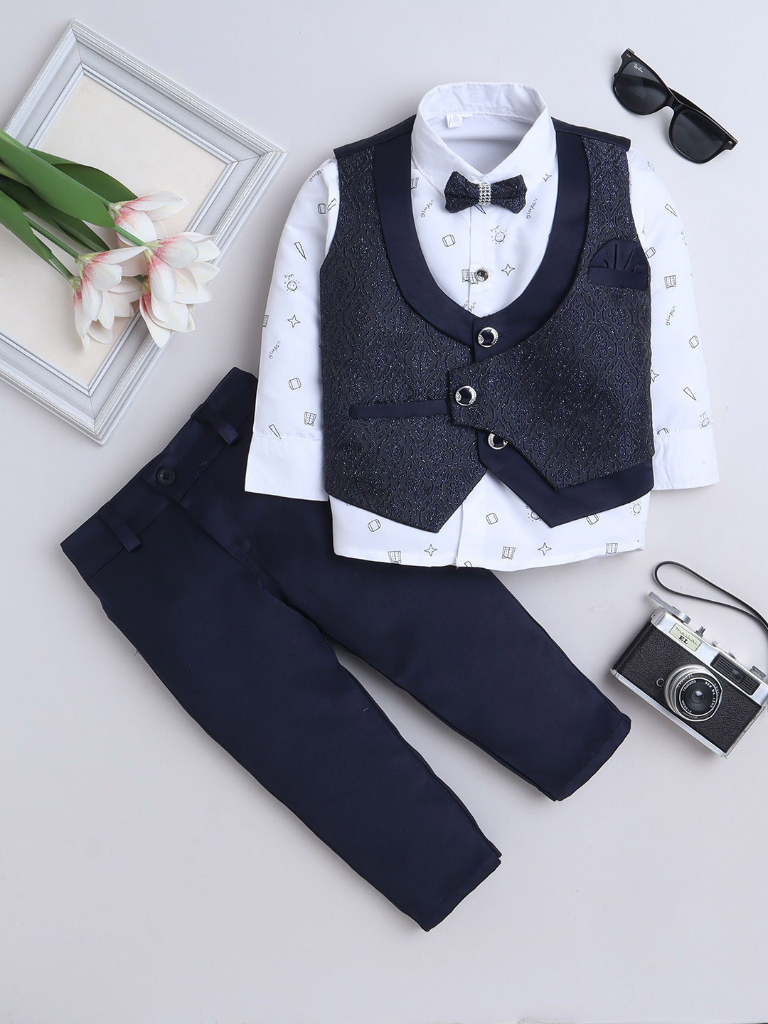 FOURFOLDS Boys Printed Single-Breasted Three-Piece Suit