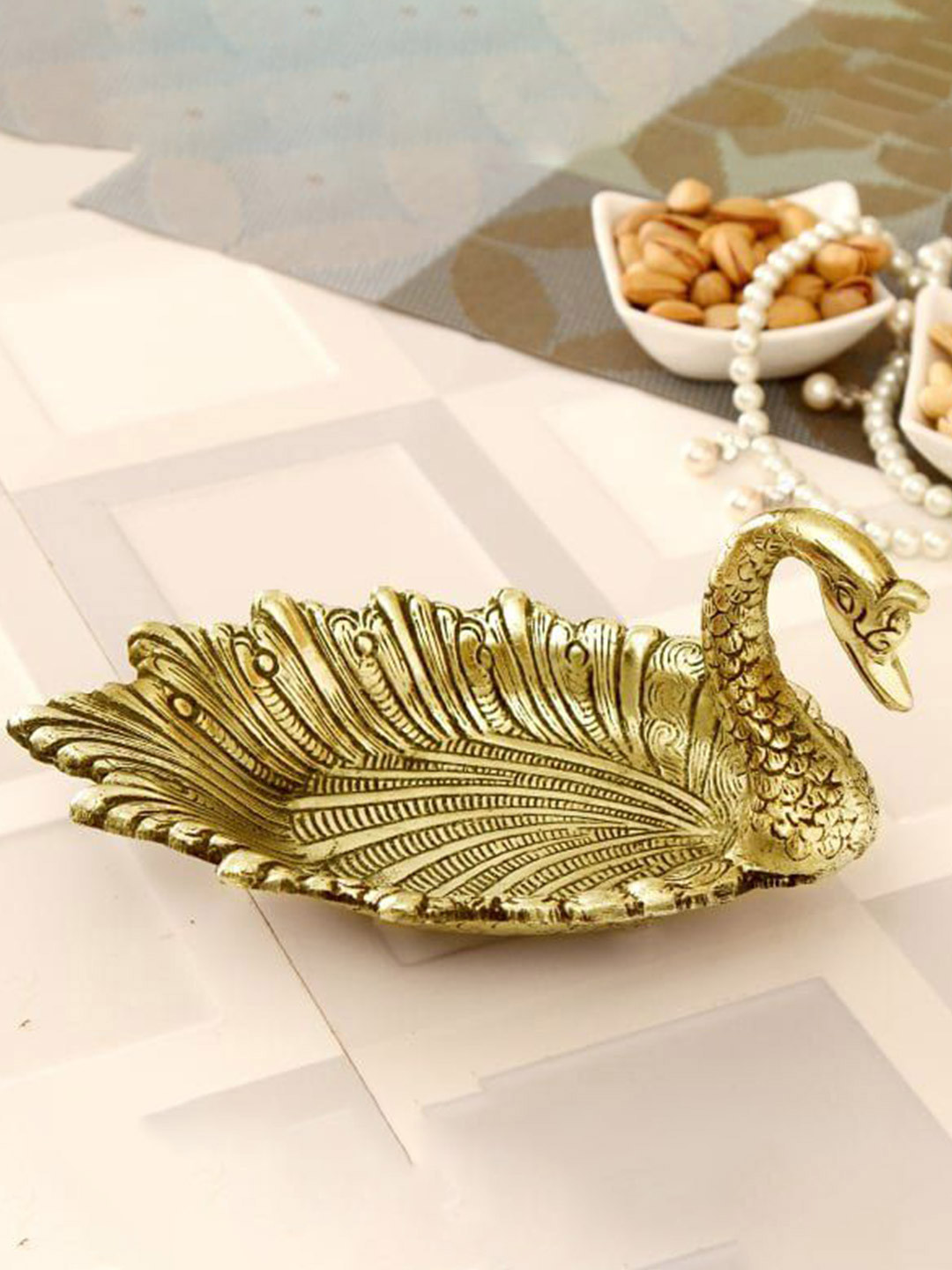 CRAFTAM Yellow & Black Textured Metal Swan Shape Decorative Bowl
