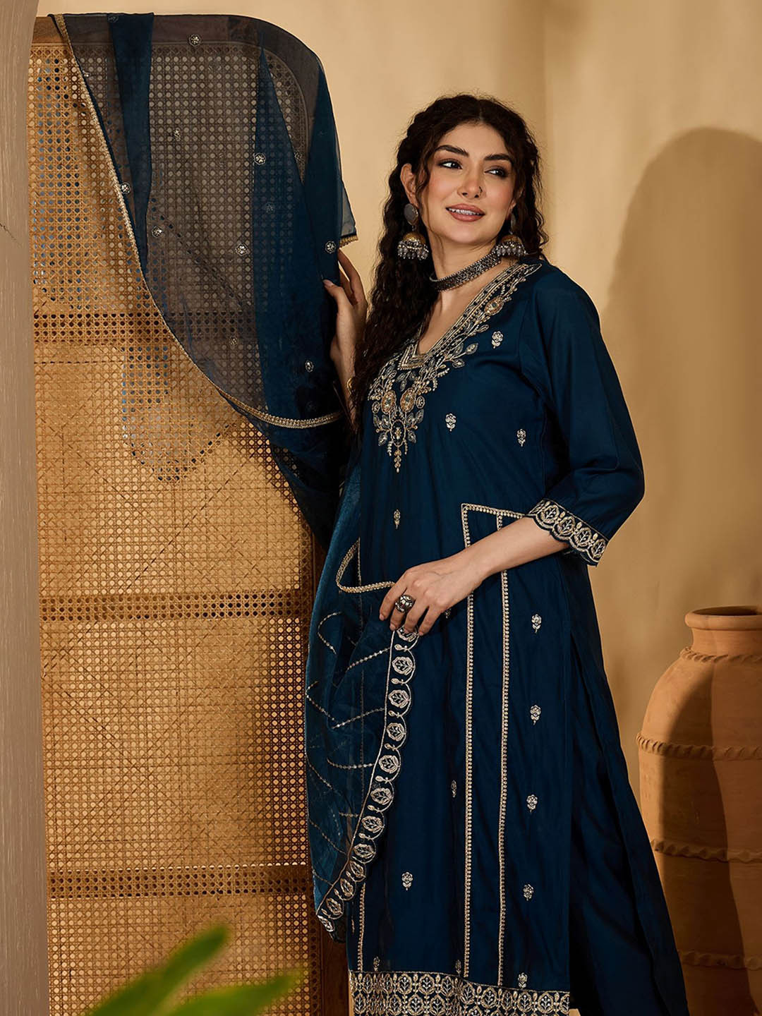 Sangria Women Ethnic Motifs Printed Kurta with Trousers & Dupatta