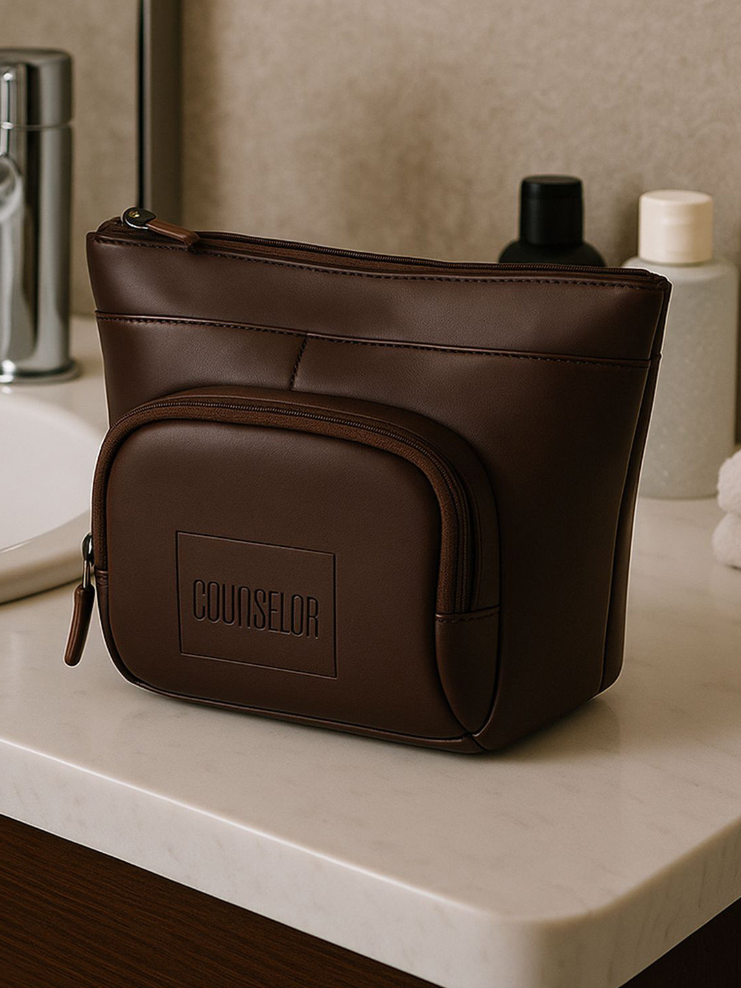 MADBRAG Unisex THE EIKO Solid Zip Toiletry Bag