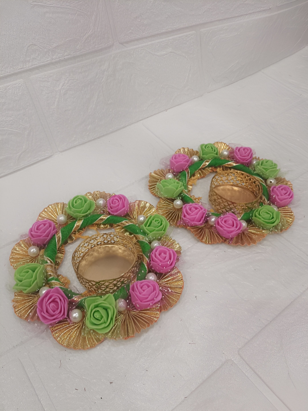 Sellplus 2Pcs Pink & Yellow Textured Flower T-Light Candle Holders