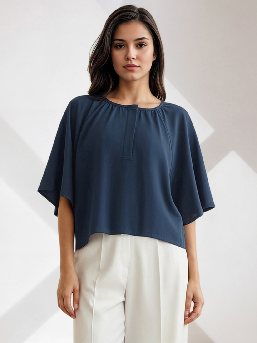 encore by INVICTUS Boxy Fit Top