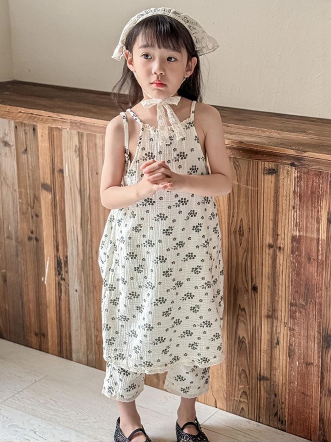 LULU & SKY Floral Print Shoulder Straps Crinkled A-Line Dress