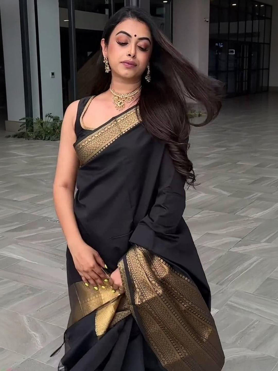 Supro Lifestyle Silk Blend Kanjeevaram Saree